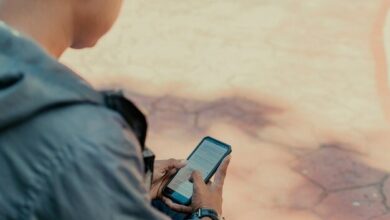 Why People Choose to Share Their Secrets Online