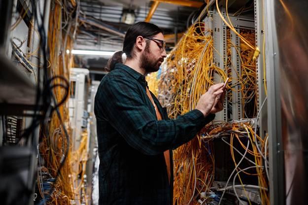 Tips To Safeguard Fiber Optic Cables From Common Issues