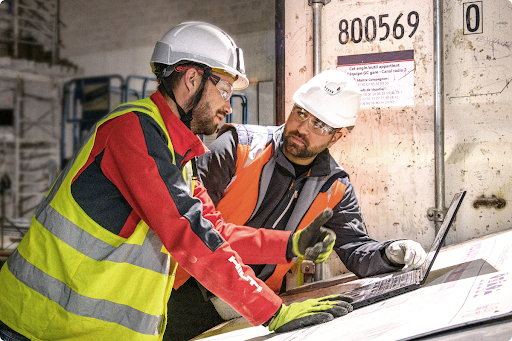 Why Every Construction Team Needs a Job Site Photo Management App