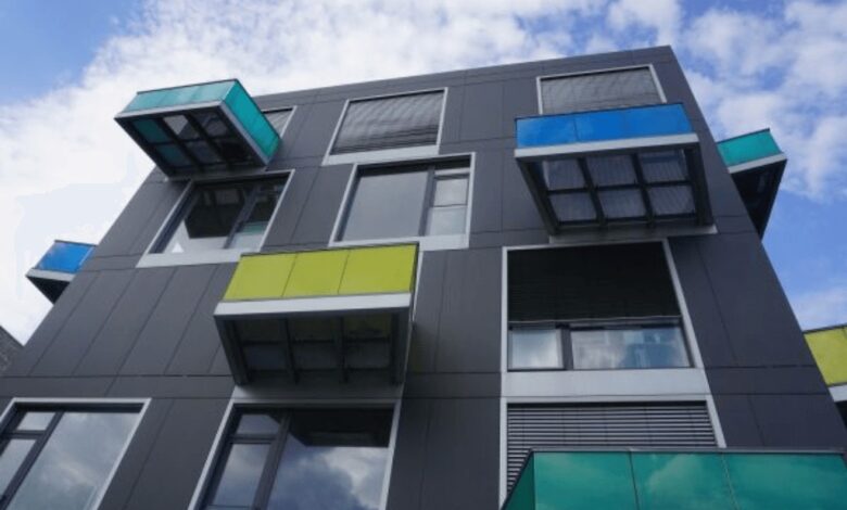 The Role of Commercial Siding Services in Enhancing Building Energy Efficiency