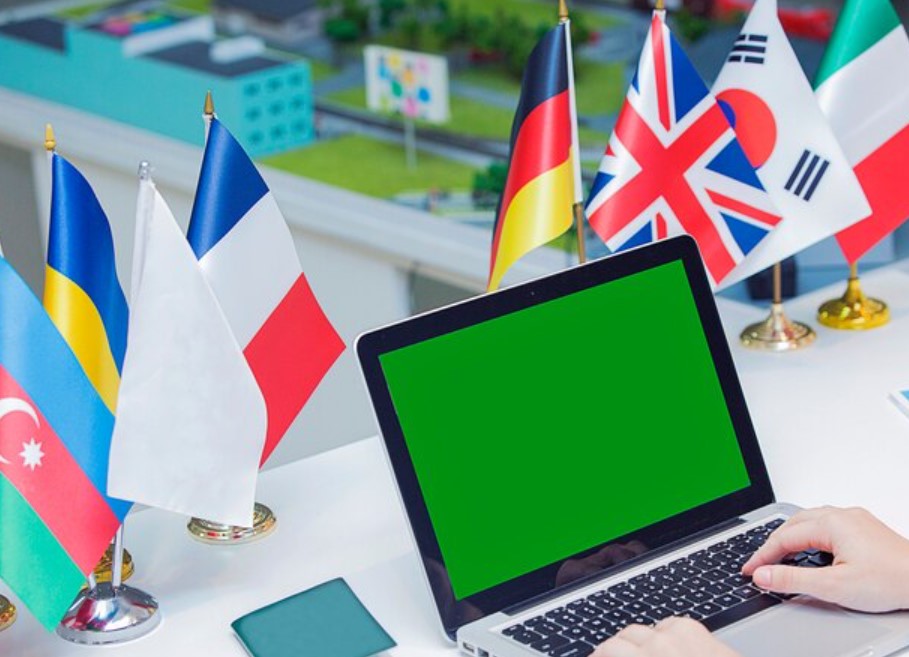 Polish IT Outsourcing vs. the World How an Ambitious Nation Wins Big Battles